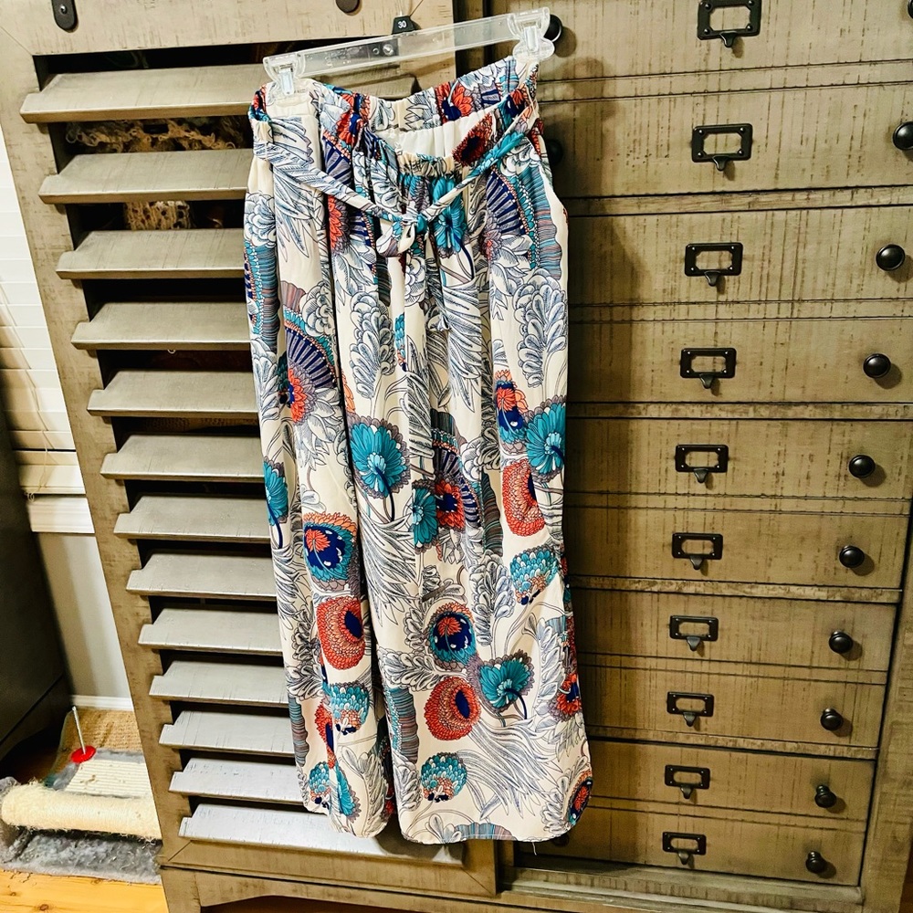 GORGEOUS SKIRT!!